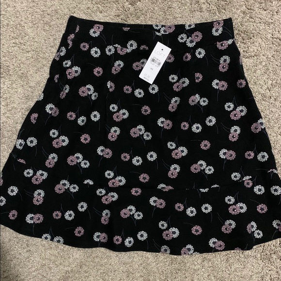 LOFT Dresses & Skirts - Shift skirt